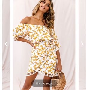 New with tags dress perfect for a vacation!